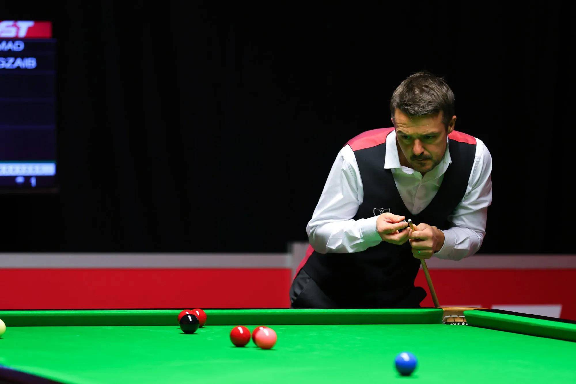 此前被球迷批表现差还与拉什福德对比，尼科传射后晒9.2评分回应